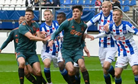 Ajax y Edson Álvarez cayeron en partido amistoso ante Heerenveen