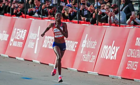 Keniana Brigid Kosgei rompió récord en maratón femenino