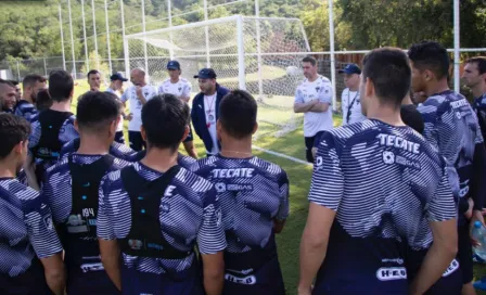 Mohamed y De Nigris dirigieron su primer entrenamiento con Rayados