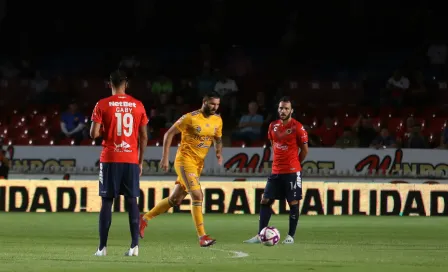 Ángel Reyna: 'Vargas y Gignac no tuvieron el corazón de apoyar'