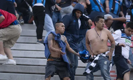 Golpiza en las tribunas del Alfonso Lastras suspendió el San Luis vs Querétaro