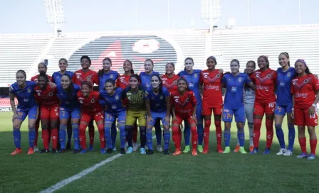 Tigres Femenil mostró solidaridad con Veracruz y se unió a protesta