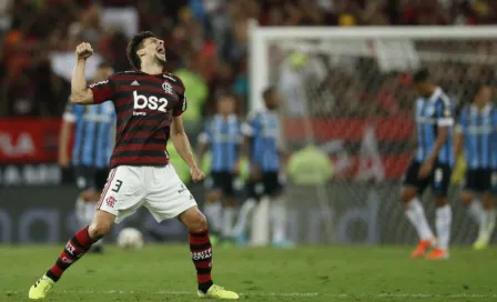 Flamengo aplastó a Gremio y será rival de River en Final de la Libertadores