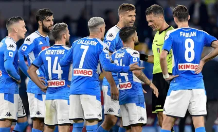 Napoli tomará medidas legales contra jugadores que rompieron concentración