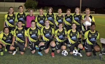 Futbolista española amamantó a su bebé durante entrenamiento