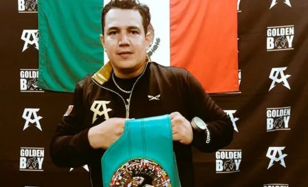 Eddy Reynoso: 'Qué pena leer a excampeones minimizar el éxito de Canelo'