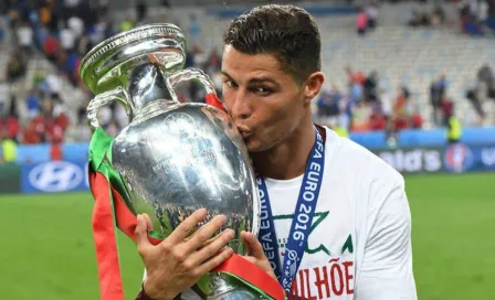 Thierry Henry: 'No creo que Cristiano Ronaldo quiera soltar el título de la Euro'