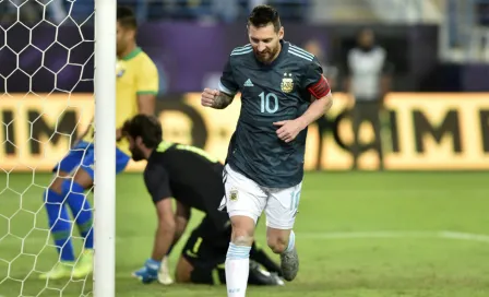 Argentina venció a Brasil en el regreso de Lionel Messi