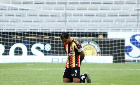 Omar Bravo homenajeó a Jorge Vergara previo al Leones Negros vs Zacatepec