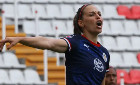 Janelly Farías, jugadora de Chivas, reconoció dificultades tras declararse gay