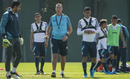 Cruz Azul, a evitar su peor temporada de la década ante Atlético San Luis