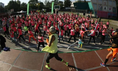 Todos bailaron en la alcaldía Álvaro Obregón con 'Ponte Pila'