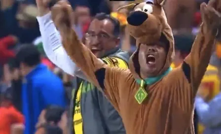 Morelia invitó a fan disfrazado de Scooby Doo a Semifinales tras ser agredido en León