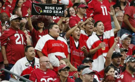 Pseudoaficionadas protagonizaron pelea en juego entre Arizona y Rams de la NFL