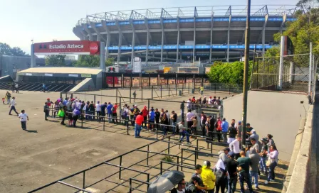 Estadio Azteca presentó largas filas por boletos para la Vuelta del América vs Morelia