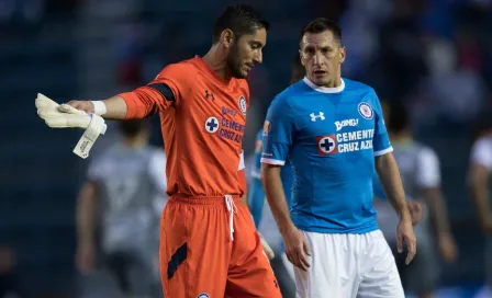 Cruz Azul: Chaco Giménez pidió que Jesús Corona se retire como cementero