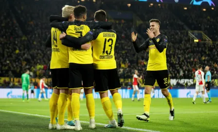 Borussia Dortmund sufrió ante Praga, pero clasificó a Octavos de Champions League