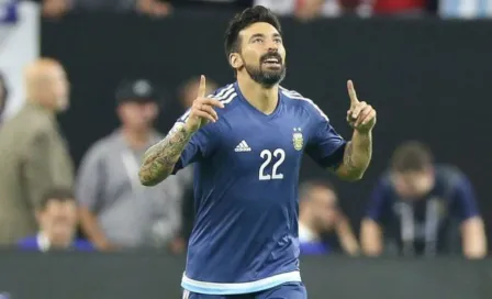 Ezequiel Lavezzi anunció su retiro del futbol