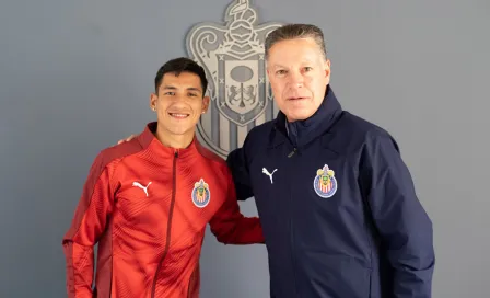 Antuna reveló que llegó a Chivas por los retos que planteó Peláez