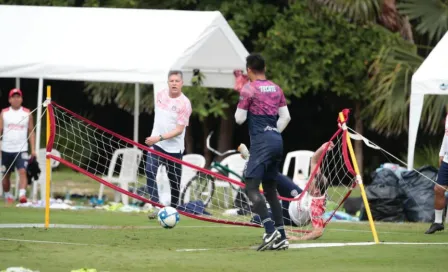 Chivas: Peláez, Coyote y Varela dan 'cátedra' en pretemporada del Rebaño