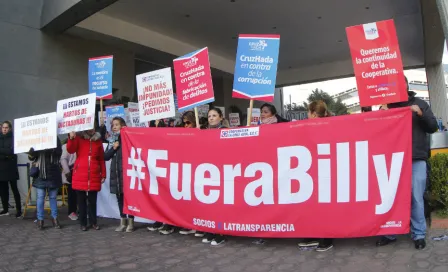 Cruz Azul: Disidentes cooperativistas se manifestaron en contra de Billy Álvarez 