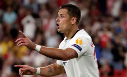 Chicharito, baja de la convocatoria de Sevilla para enfrentar a Mallorca 