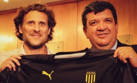 Diego Forlán, nuevo director técnico del Peñarol 