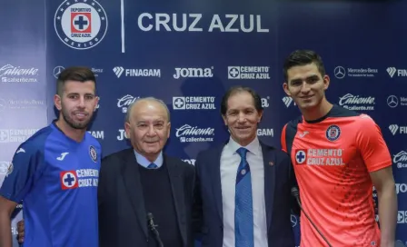 Cruz Azul presentó a sus nuevos elementos ante su afición