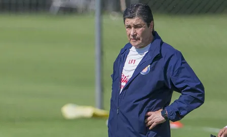 Tena: 'Chivas no es la mejor plantilla, pero competirá con cualquiera'