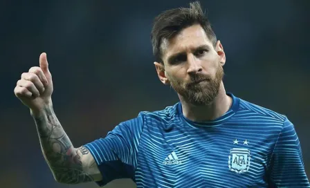 Scaloni sobre Messi: "Es un jugador más, logramos no distinguirlo del resto"