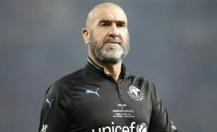 Cantona: 'Ver al Manchester United es como ver a un anciano hacer el amor'