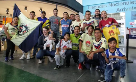 Cerca de 300 fans del América se quedaron con la ganas de recibirlos en Monterrey