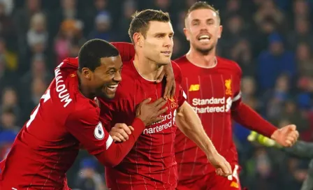 Liverpool goleó al Leicester, segundo lugar en la Premier, y se alejó a 13 puntos