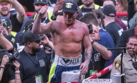 Canelo Álvarez, 'dispuesto' a enfrentar a luchador de la UFC