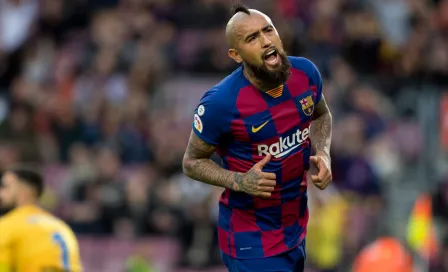 Arturo Vidal denunció al Barcelona por 2.4 millones de euros 