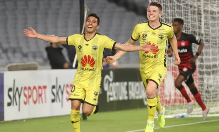 Ulises Dávila participó con gol y asistencia en victoria del Wellington Phoenix