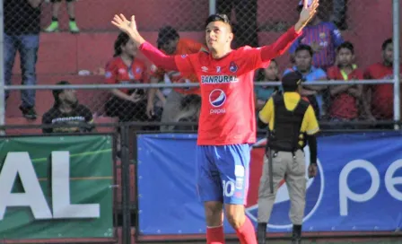 Othoniel Arce anotó gol y se proclamó Campeón con el Municipal de Guatemala