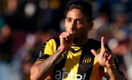 Jonathan Urretaviscaya dejó Rayados y regresó a Peñarol