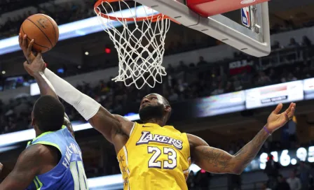 LeBron James comandó triunfo de Lakers sobre Mavericks