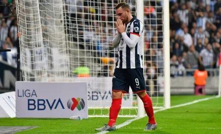 Vincent Janssen, baja de Rayados por síntomas de influenza