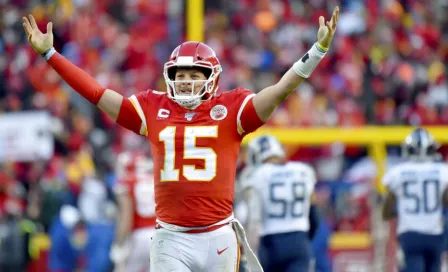 Mahomes estableció récord de pases sin intercepciones en postemporada