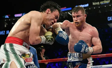 Canelo Álvarez a Chávez Jr.: 'En vez de retarme, pídele ayuda a tu papá'