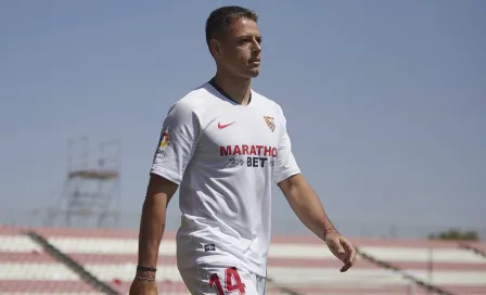 Chicharito se despidió del Sevilla con indirecta a Julen Lopetegui