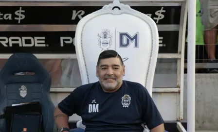 Gimnasia y Esgrima construyó trono para Diego Maradona 