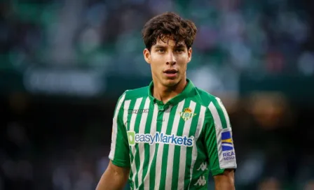 Diego Lainez, fuera de la convocatoria del Betis por molestia muscular