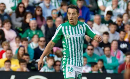 Andrés Guardado, ausente del entrenamiento del Betis por lesión