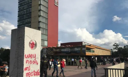 Estudiantes marcharon a rectoría para protestar por acoso sexual en la UNAM