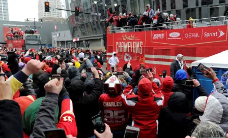 Chiefs festejan triunfo en Super Bowl LIV con desfile en Kansas City