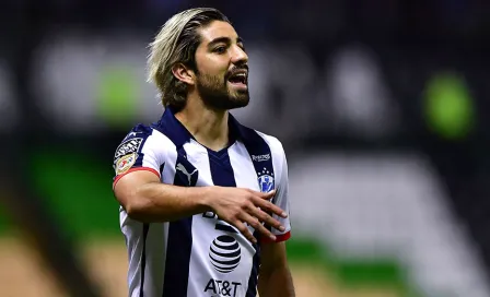 VIDEO: Rodolfo Pizarro hizo 'corte de manga' a la afición de León