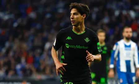 Diego Lainez fue operado de apendicitis en Sevilla